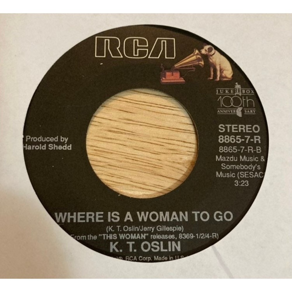 1998 K.T. Oslin 7" 45 Vinyl Record "Hey Bobby" "Where is a Women to Go"